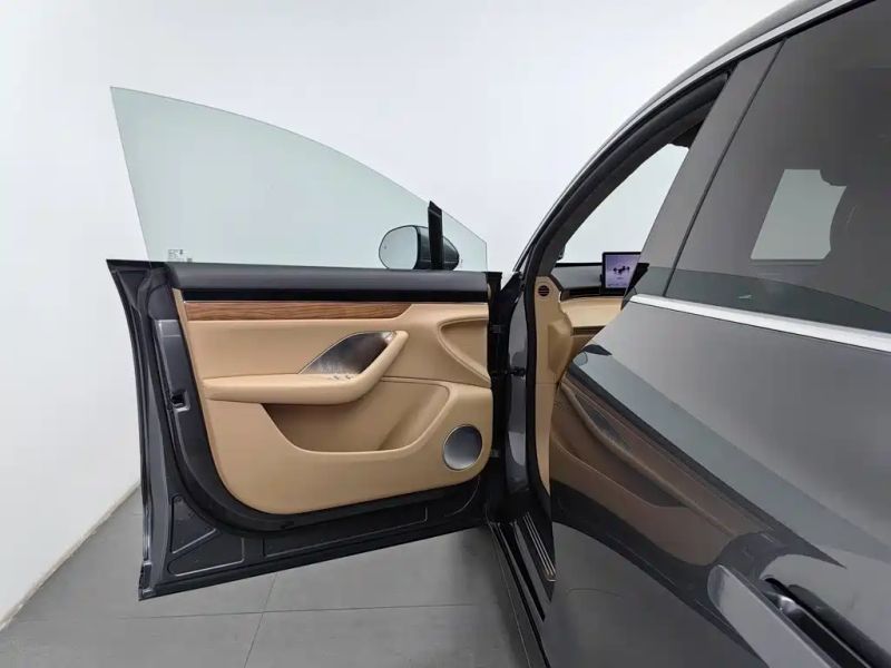 Luxeed r7