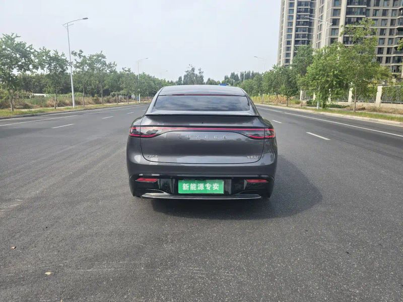 Luxeed r7