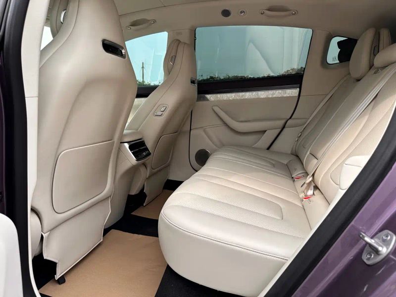 Luxeed zhijiangr7