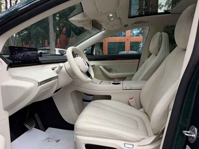 Luxeed zhijiangr7