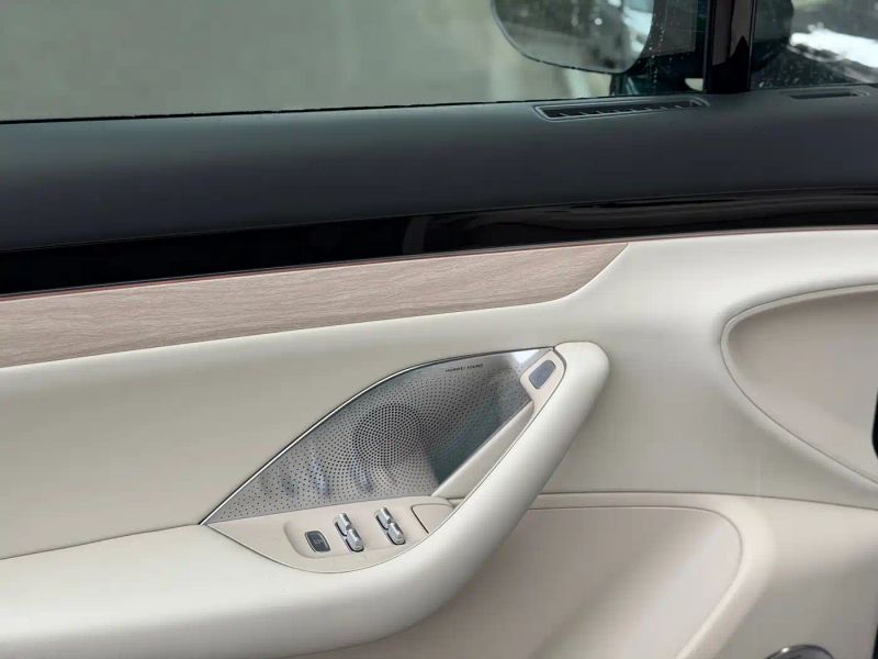 Luxeed zhijiangr7
