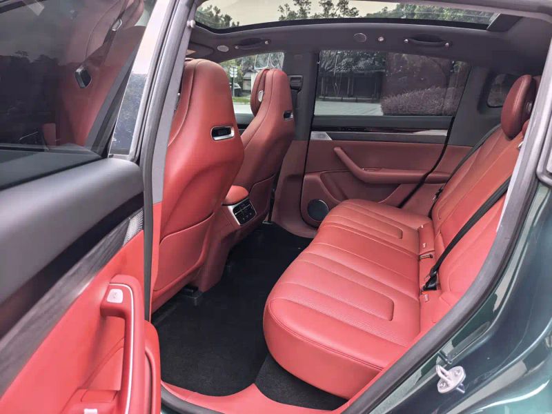 Luxeed r7
