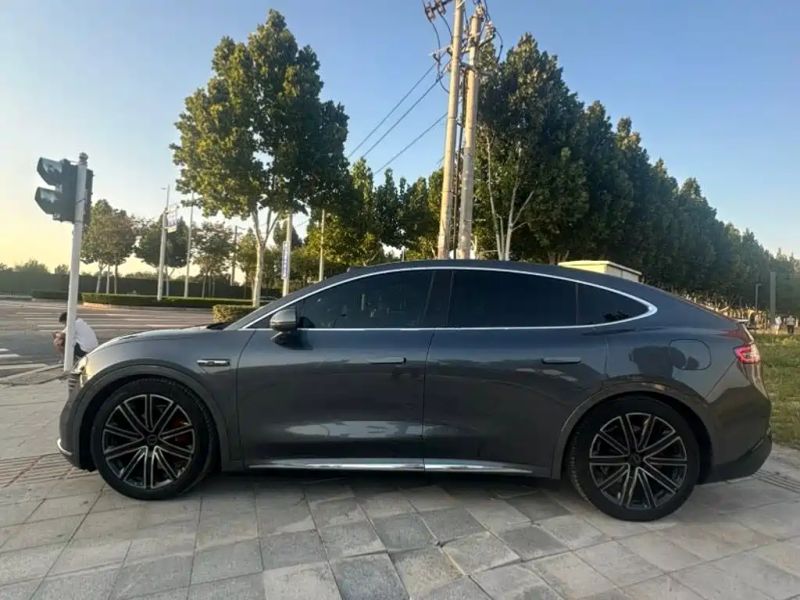 Luxeed r7