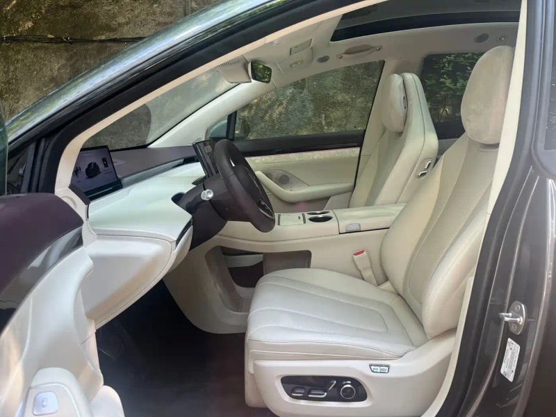 Luxeed zhijiangr7