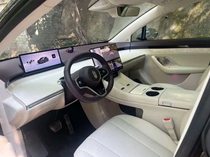 Luxeed zhijiangr7