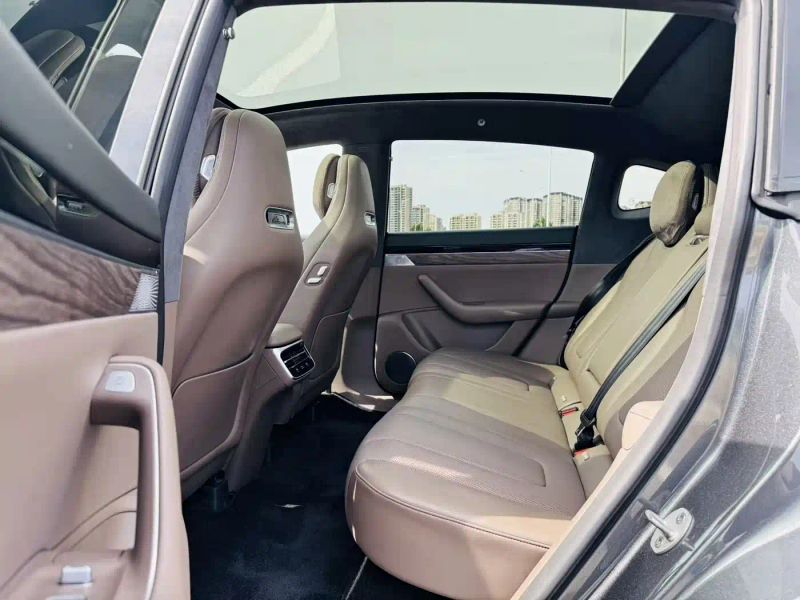Luxeed zhijiangr7