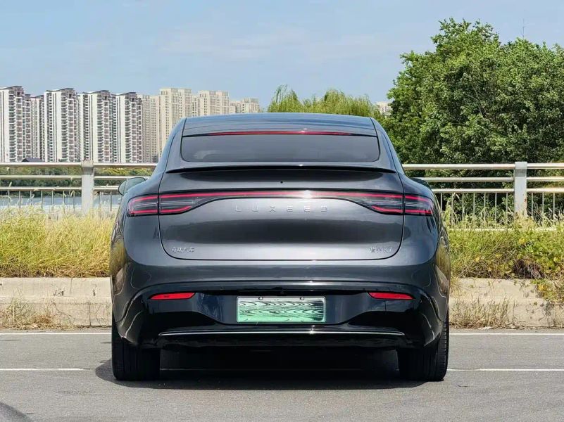 Luxeed zhijiangr7