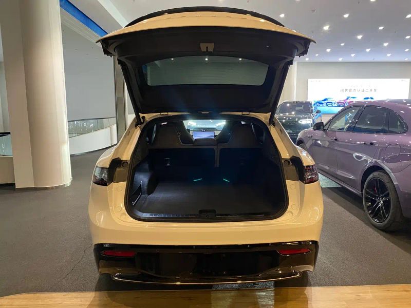 Luxeed r7