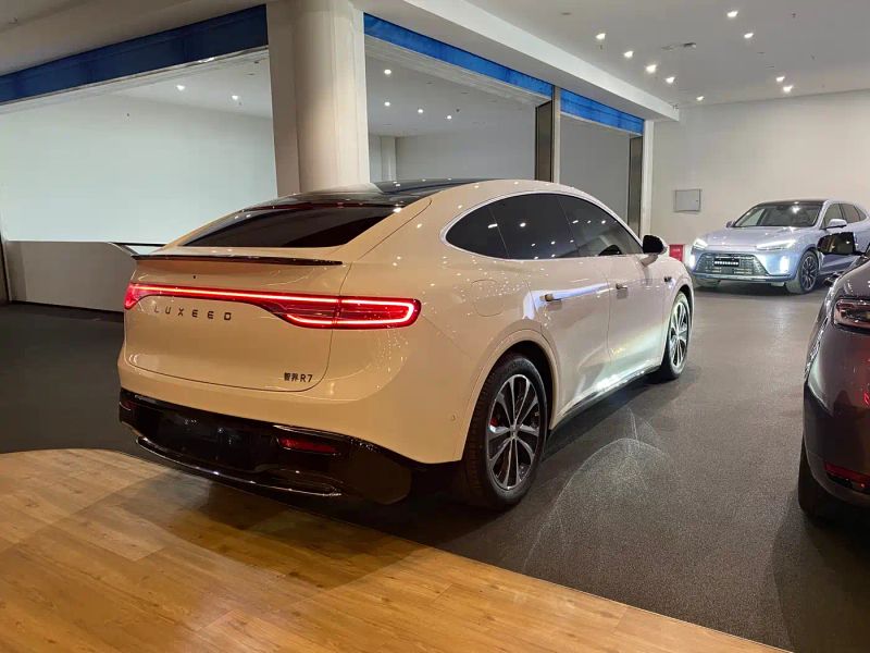 Luxeed r7