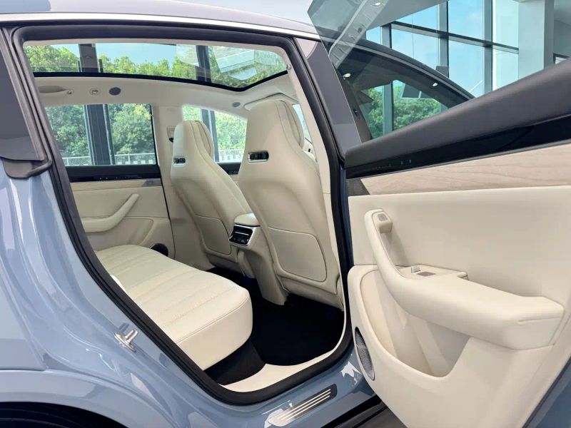 Luxeed zhijiangr7