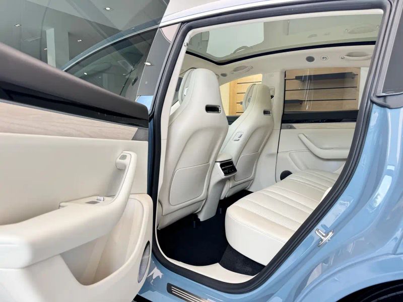 Luxeed zhijiangr7