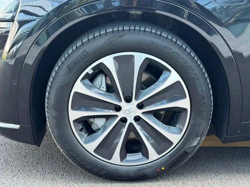 Luxeed r7