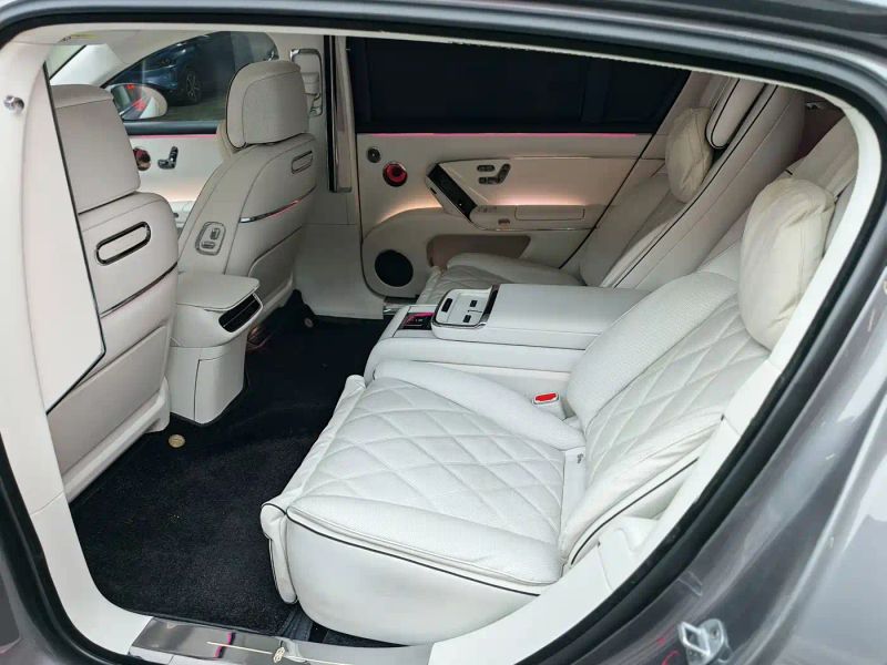 Zun_jie suv