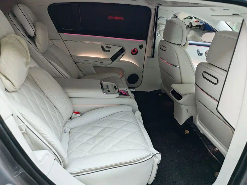 Zun_jie suv