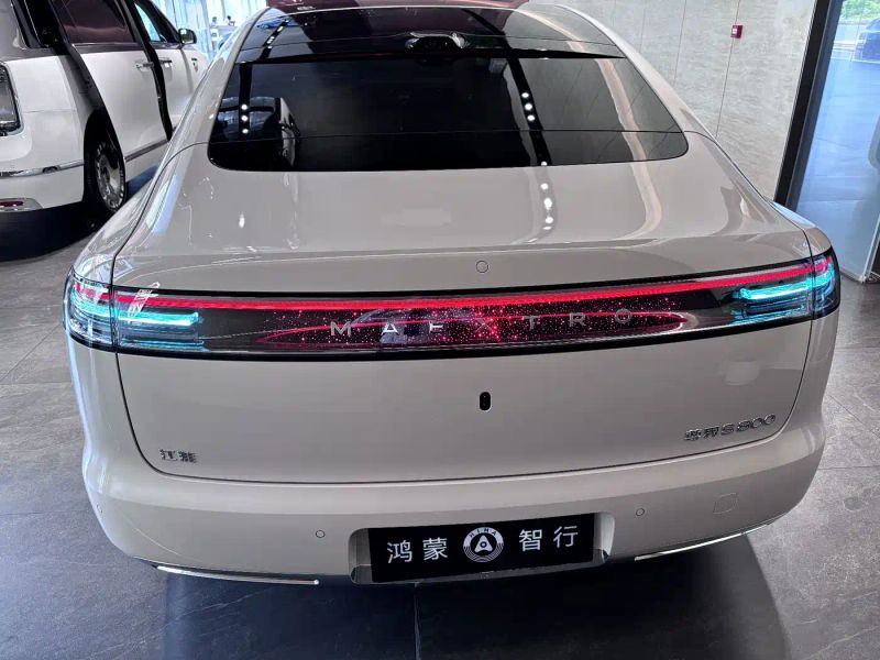 Zun_jie suv