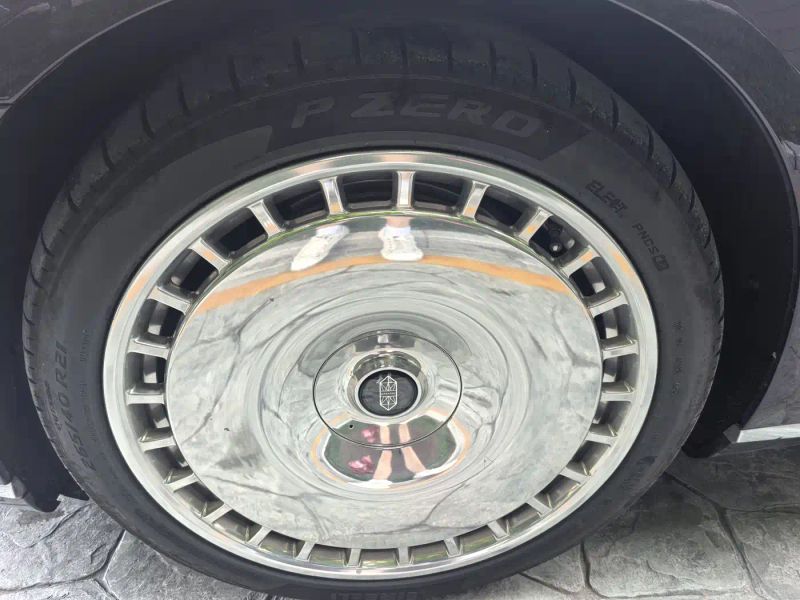 Zun_jie suv