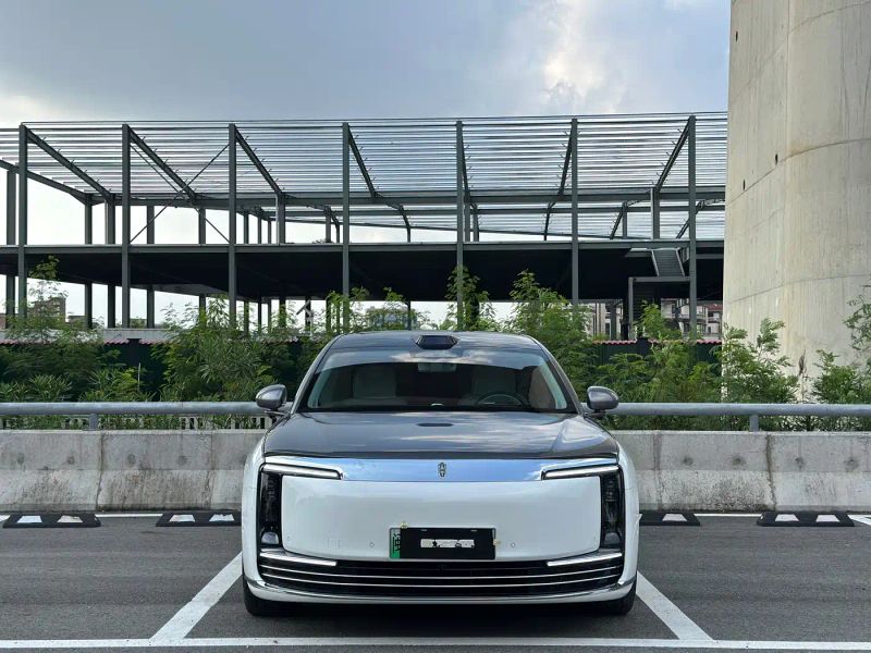 Zun_jie suv