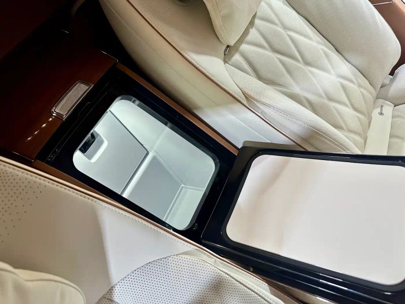 Zun_jie suv