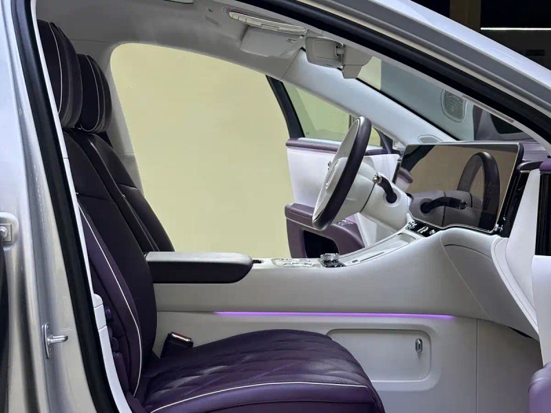 Zun_jie suv