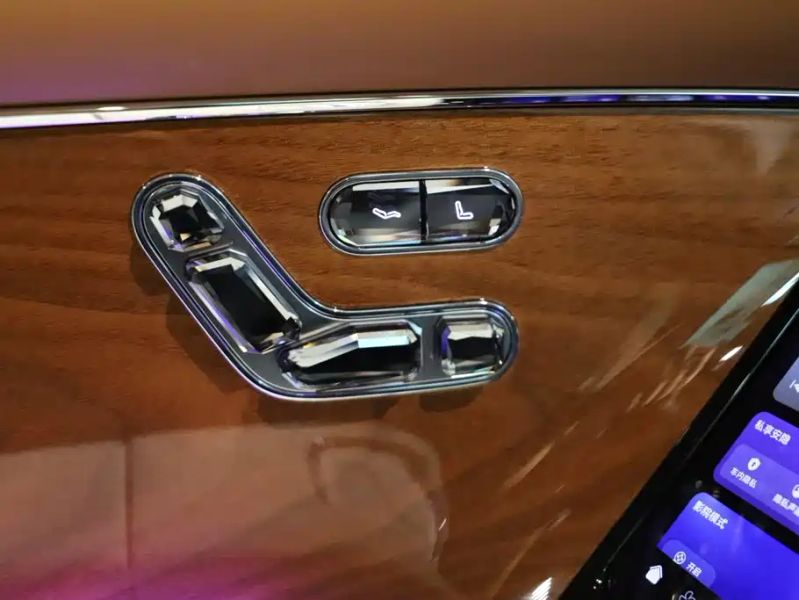 Zun_jie suv