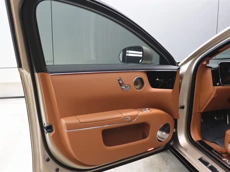 Zun_jie suv