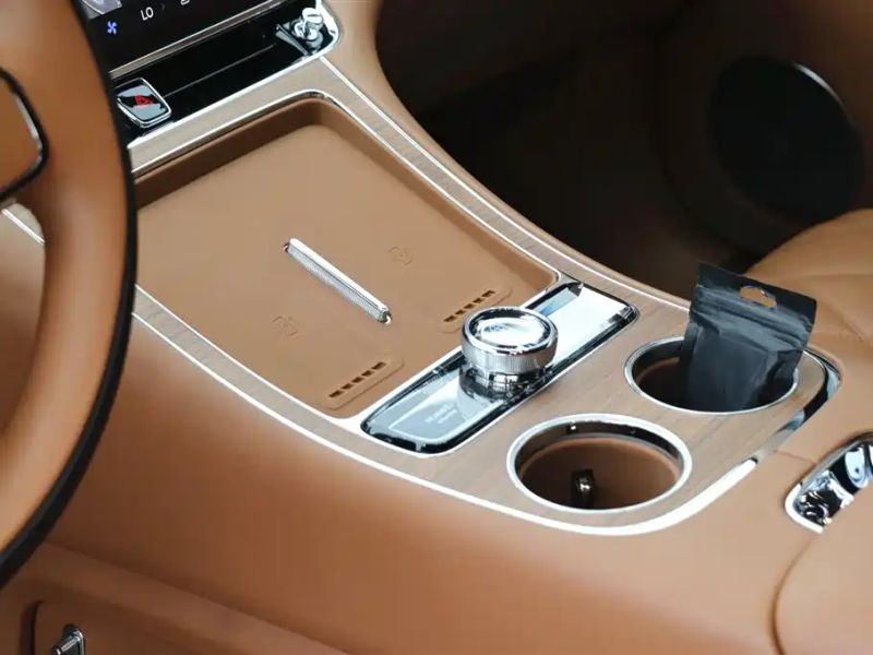 Zun_jie suv