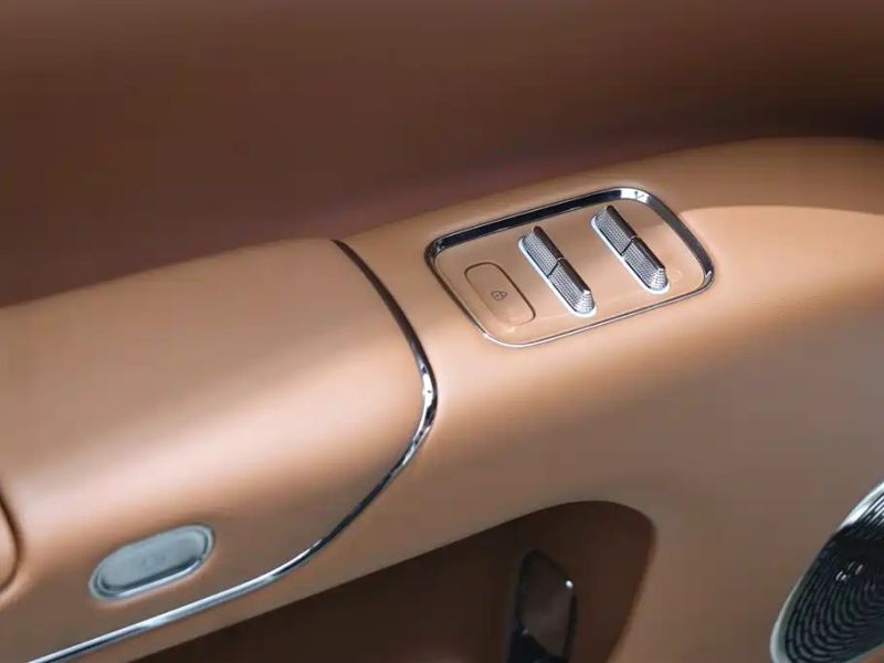 Zun_jie suv