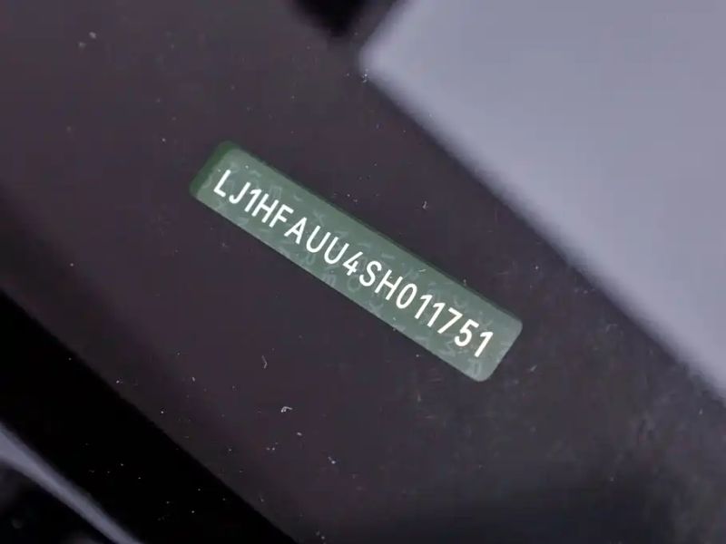 Zun_jie suv