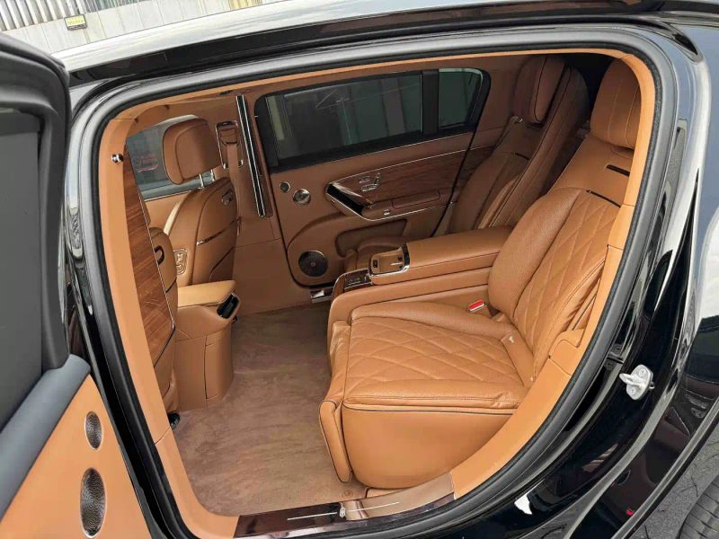 Zun_jie suv