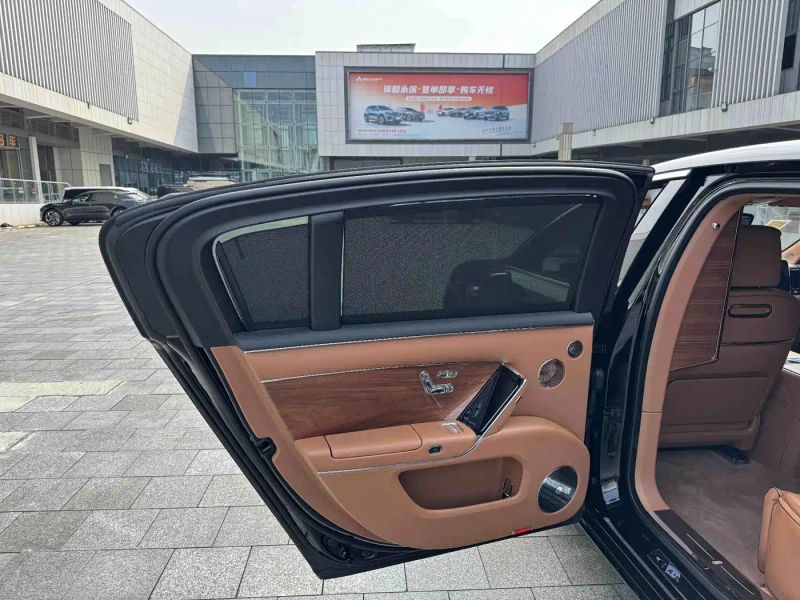 Zun_jie suv