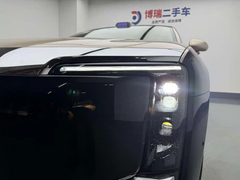Zun_jie suv