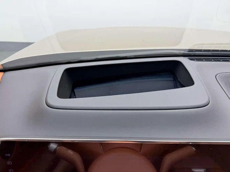 Zun_jie suv