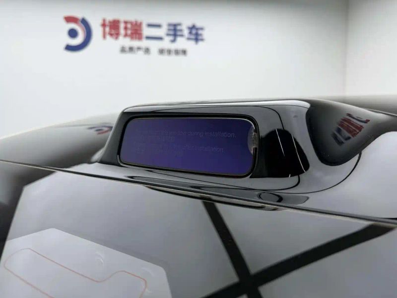 Zun_jie suv