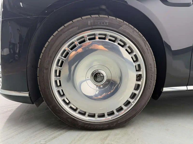 Zun_jie suv