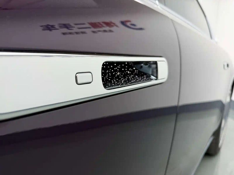 Zun_jie suv