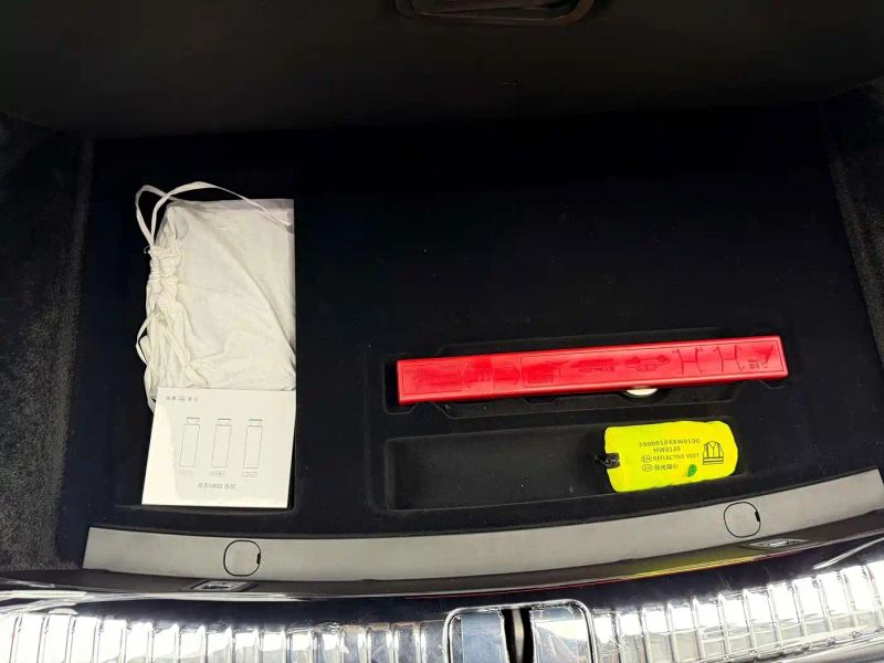 Zun_jie suv