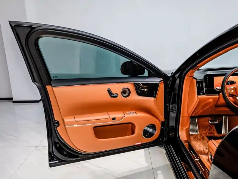 Zun_jie suv