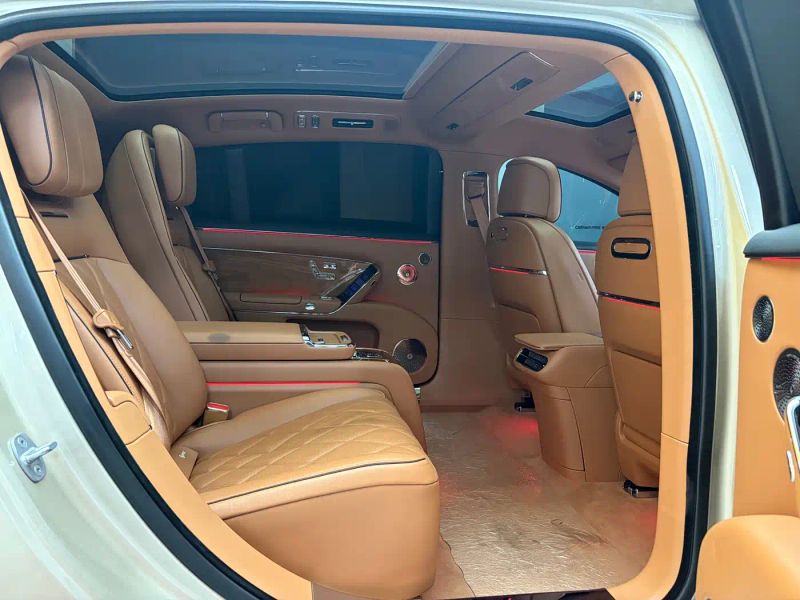 Zun_jie suv