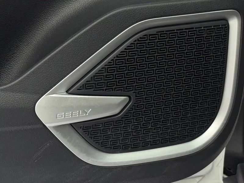 Geely X6