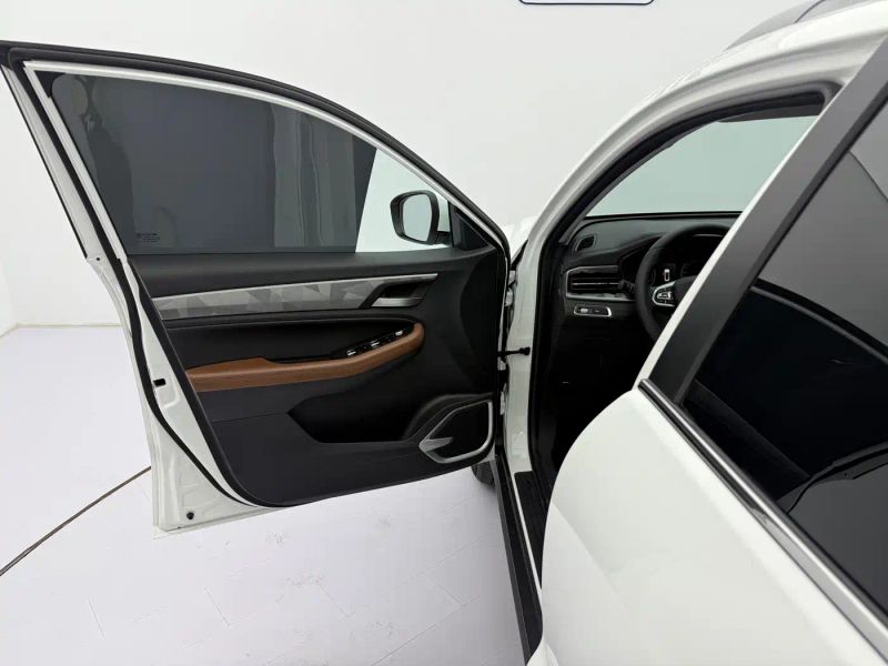 Geely X6
