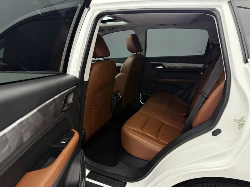 Geely X6