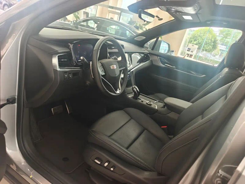 Cadillac XT6