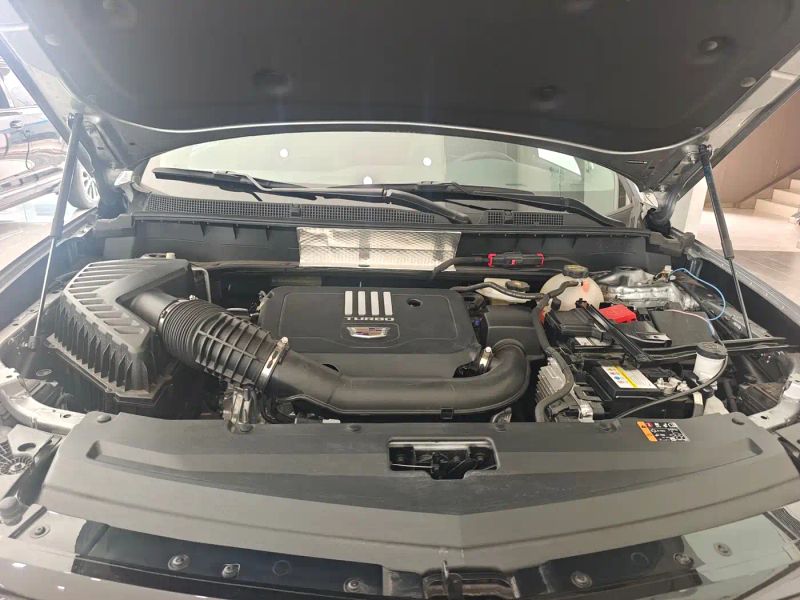 Cadillac XT6