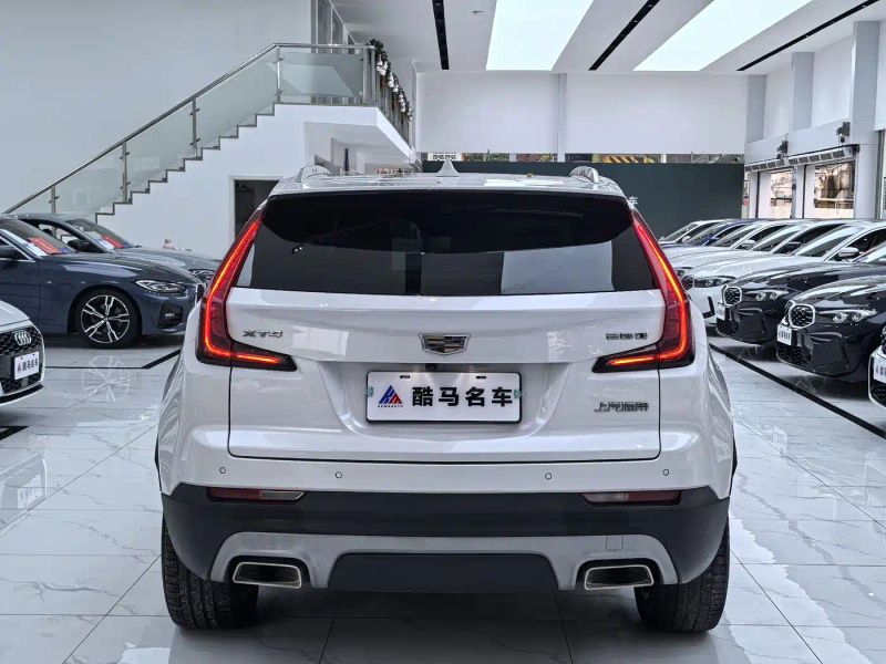 Cadillac XT4