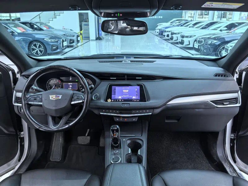 Cadillac XT4