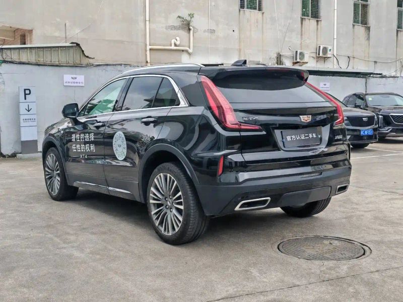 Cadillac XT4