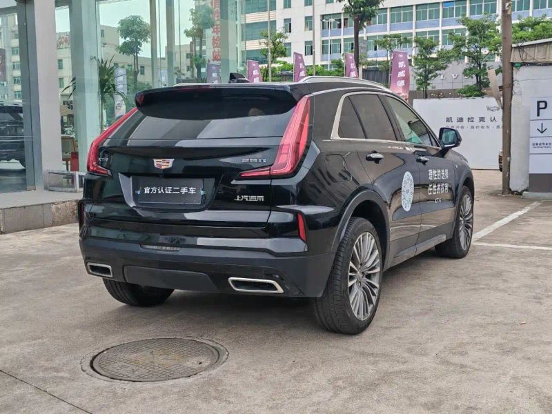 Cadillac XT4