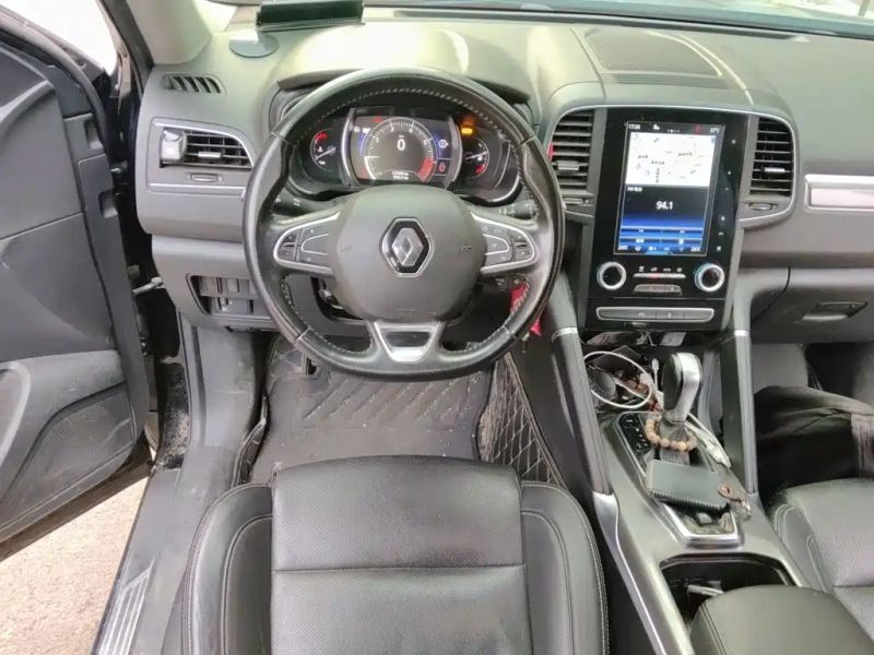 Duster Koleos