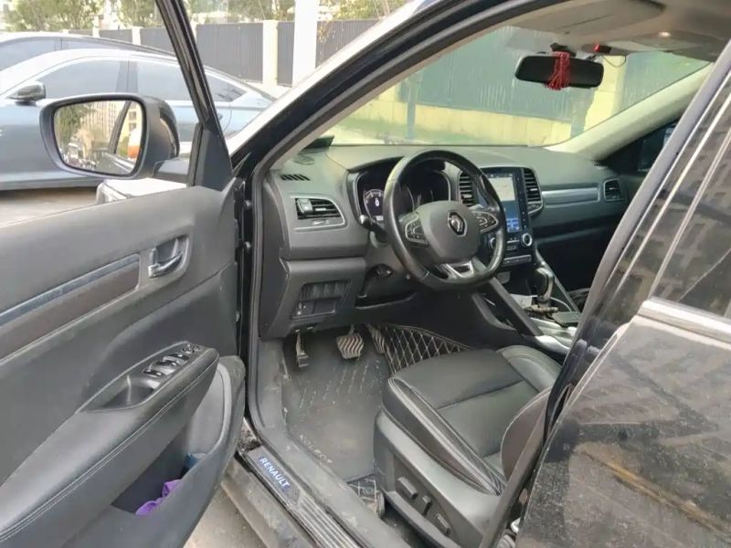 Duster Koleos