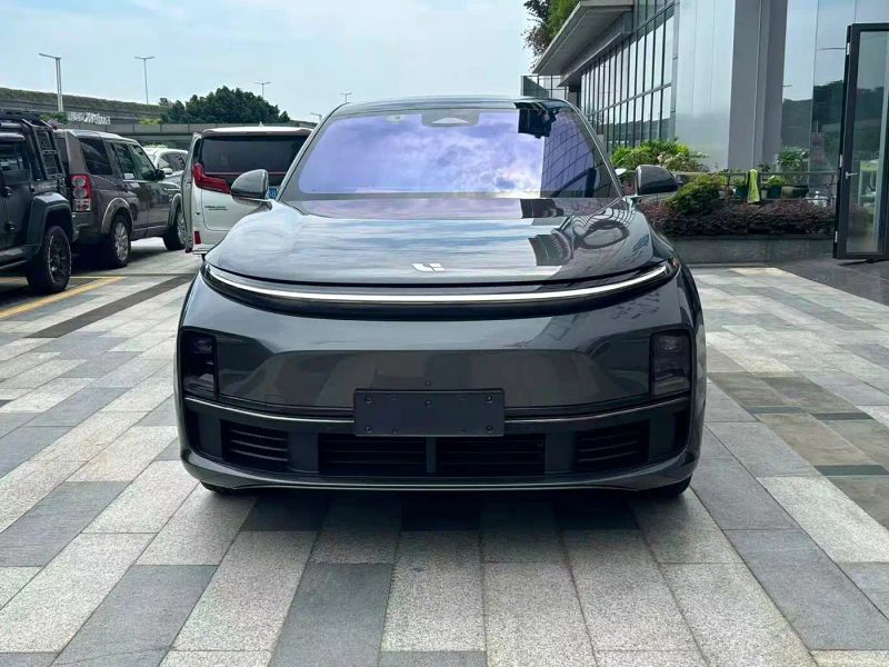 Li-xiang L
